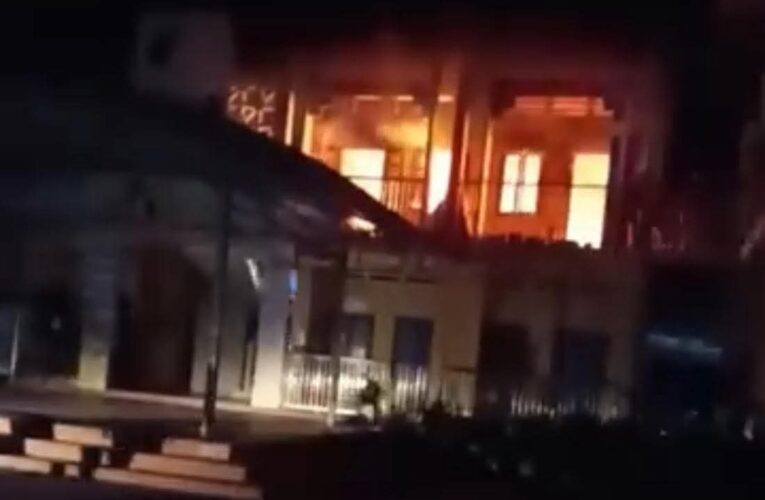 Cháy lớn ở một trường mầm non, nghi có người tử vong