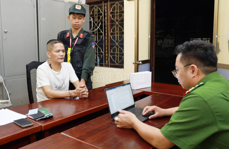 Khởi tố, bắt tạm giam đối tượng mua bán trái phép gần 2 bánh heroin